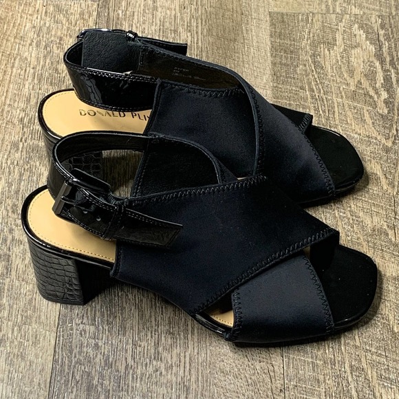 Donald Pliner Pyper Pump Heels Womens Size 8M Black Fabric‎ Chunky Croc Heels - Picture 5 of 11